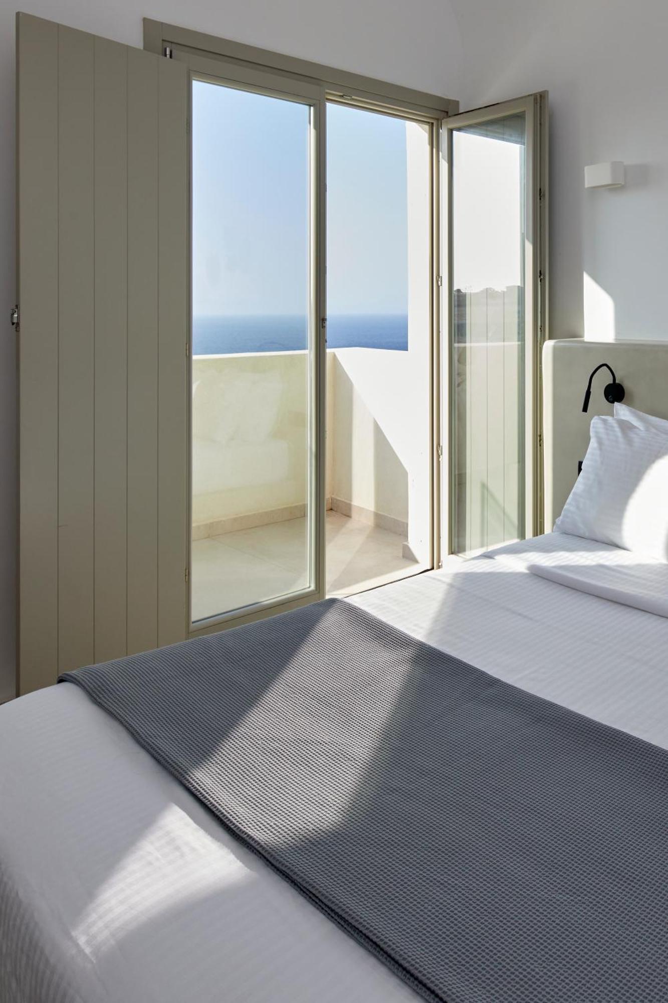 Adorno Oia Hotel Exterior photo