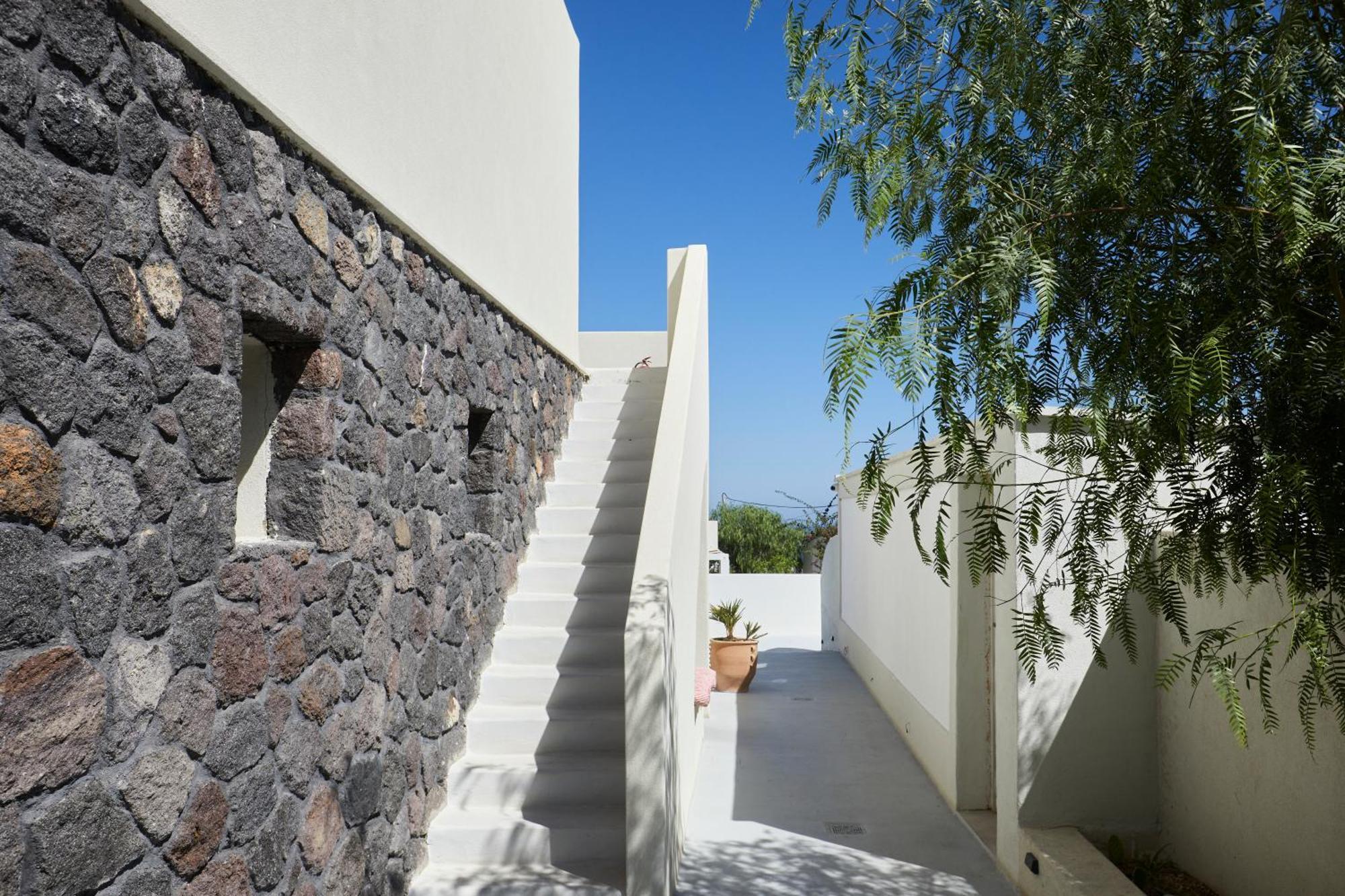 Adorno Oia Hotel Exterior photo