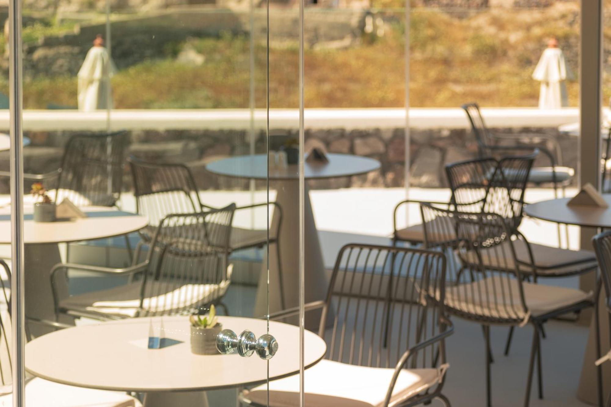 Adorno Oia Hotel Exterior photo